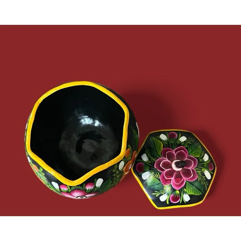Gourd Trinket Box Bright‎ Hand Painted Handmade Floral Flowers Folk Art Mexican